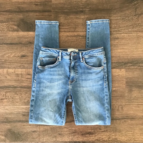 Forever 21 Mid-rise Push-up Jeans - Picture 2 of 6